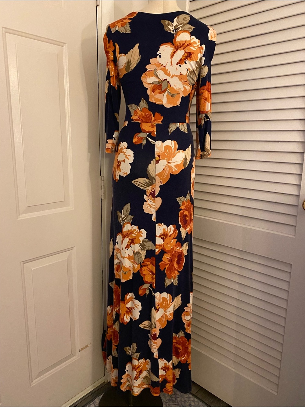 Hello MIZ Navy Maxi Dress with Orange and Cream Floral Print- Size Small - Picture 5 of 8